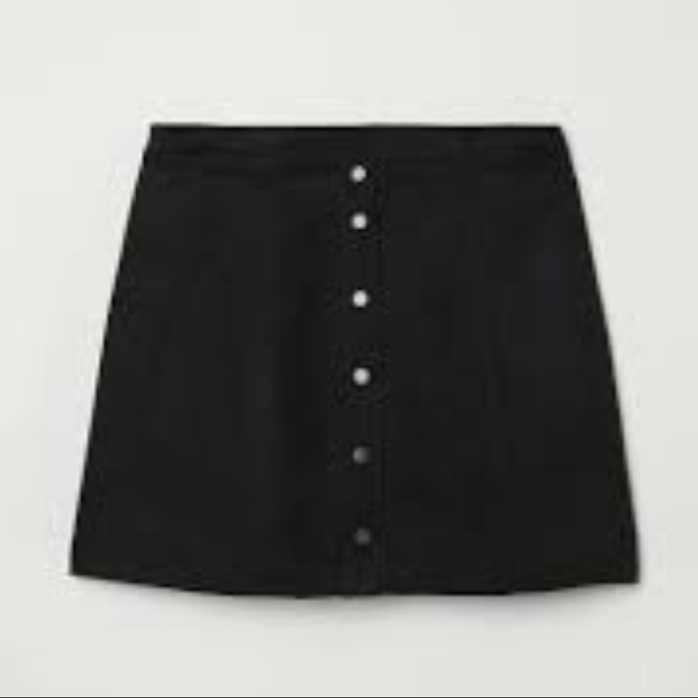 NWT H & M DIVIDED Sz 10 Black Faux Suede A-Line Front Button Short Skirt